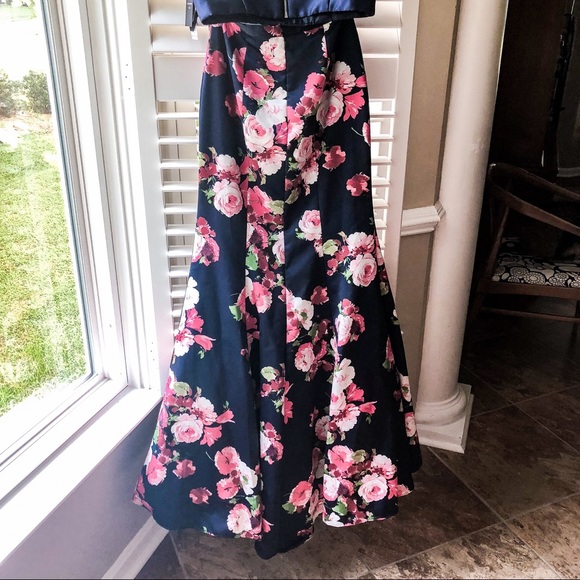 NWT Gorgeous Avery 2Pc Formal Navy Pink Floral sz4 - Picture 2 of 6